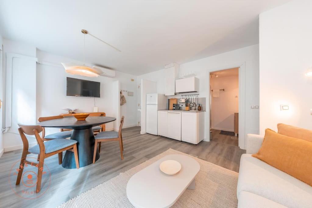 Apartment In Pedregalejo Near The Beach! - Tcm มาลากา ภายนอก รูปภาพ